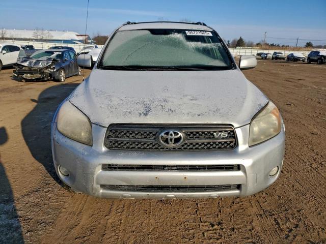Toyota RAV4 Sport Image 13