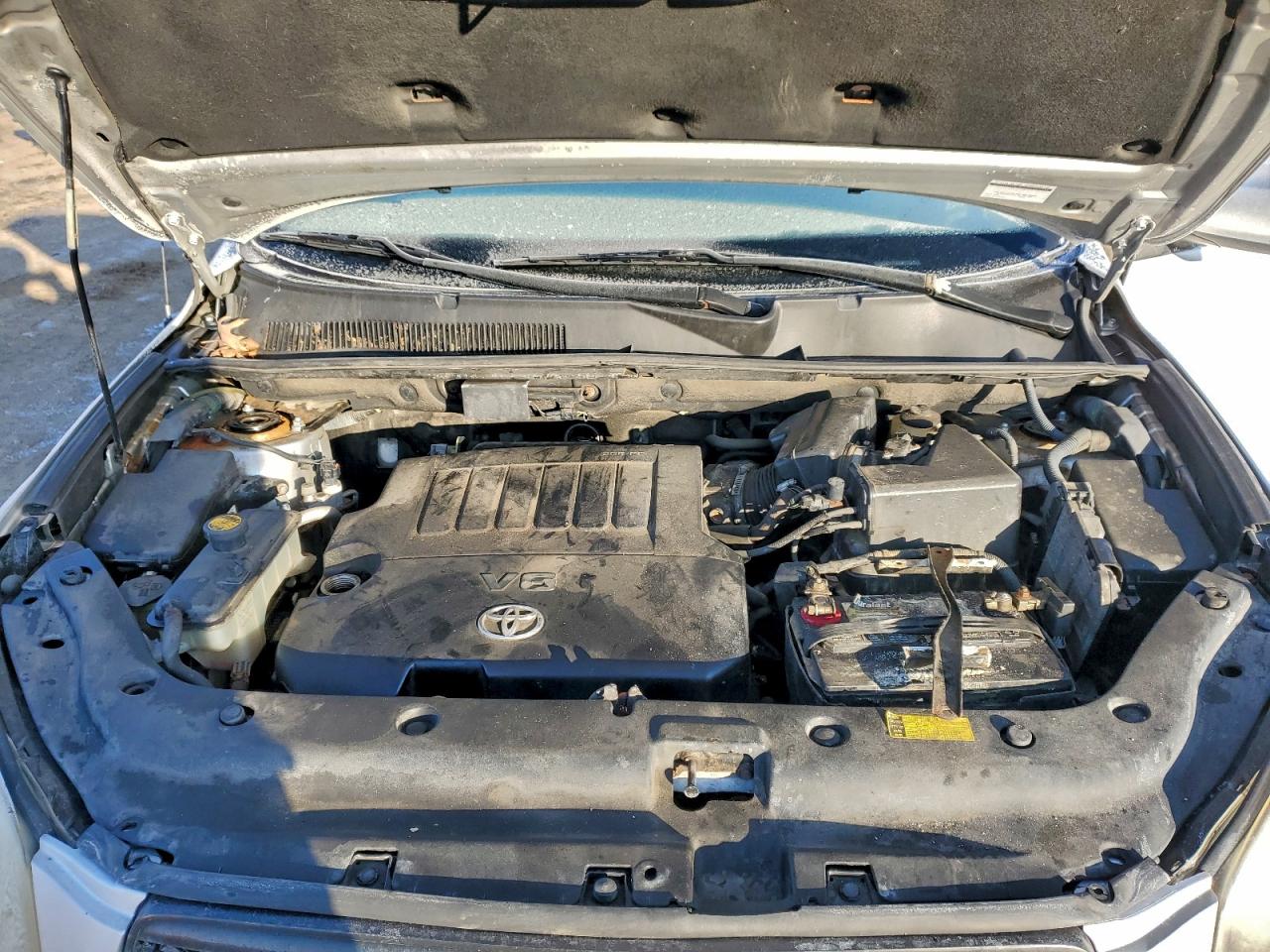 Toyota RAV4 Sport Image 10