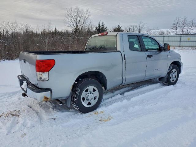 Toyota Tundra Double Cab Image 8