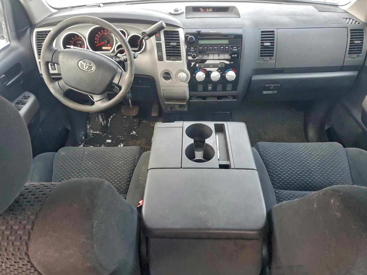 Toyota Tundra Double Cab Image 2