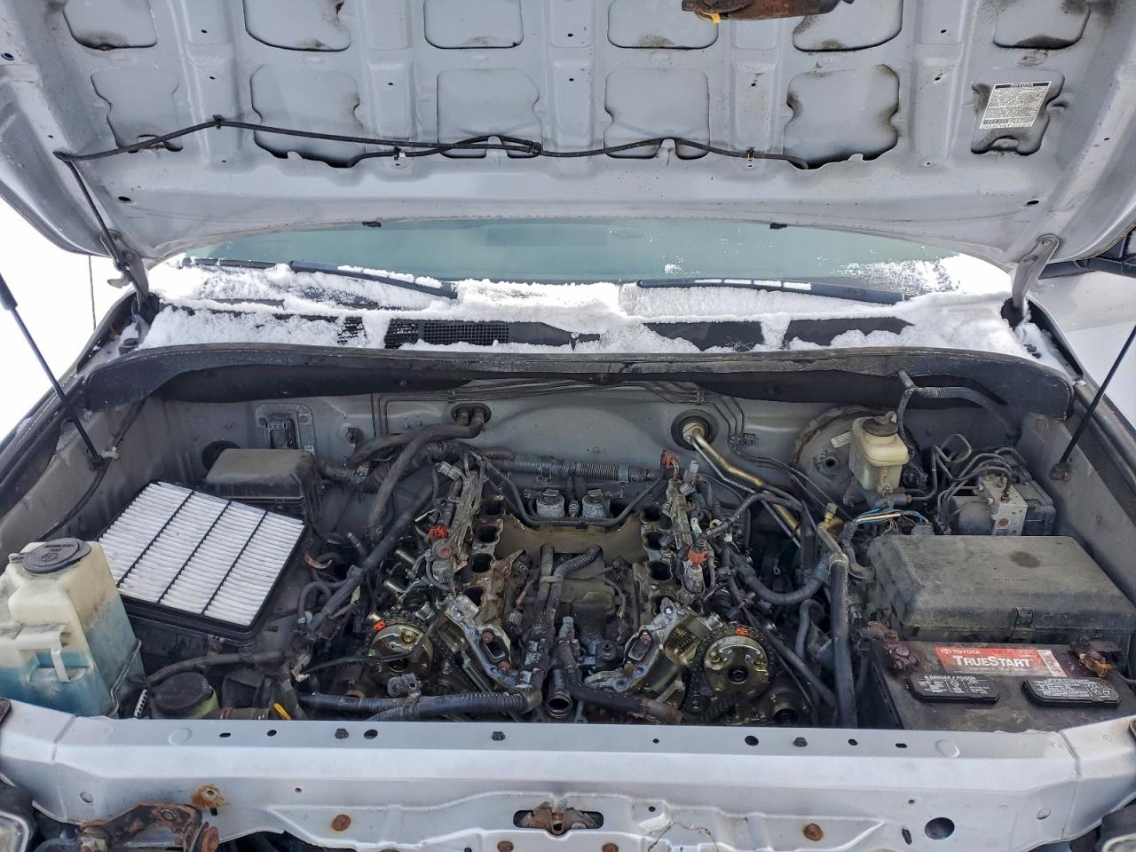 Toyota Tundra Double Cab Image 10