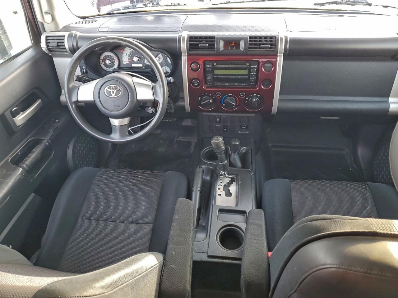 Toyota FJ Cruiser Image 5