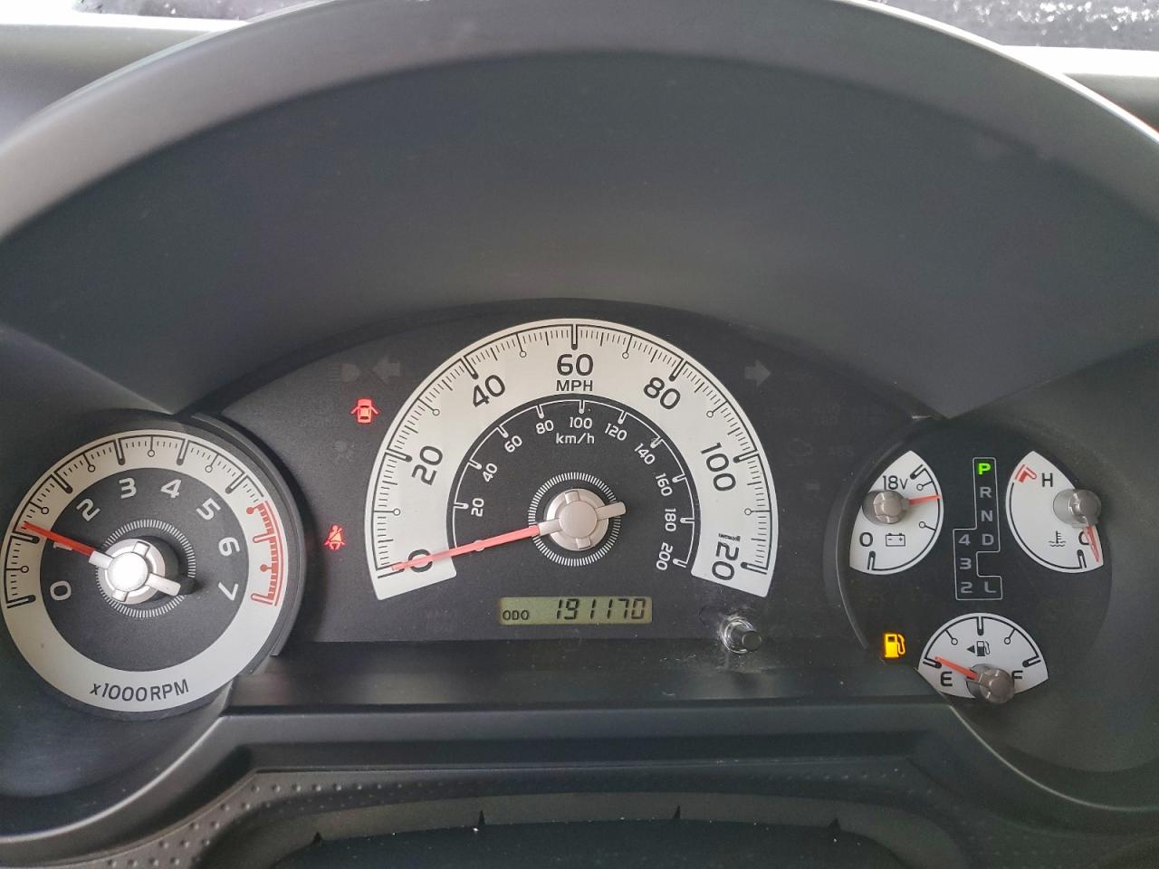 Toyota FJ Cruiser Image 8