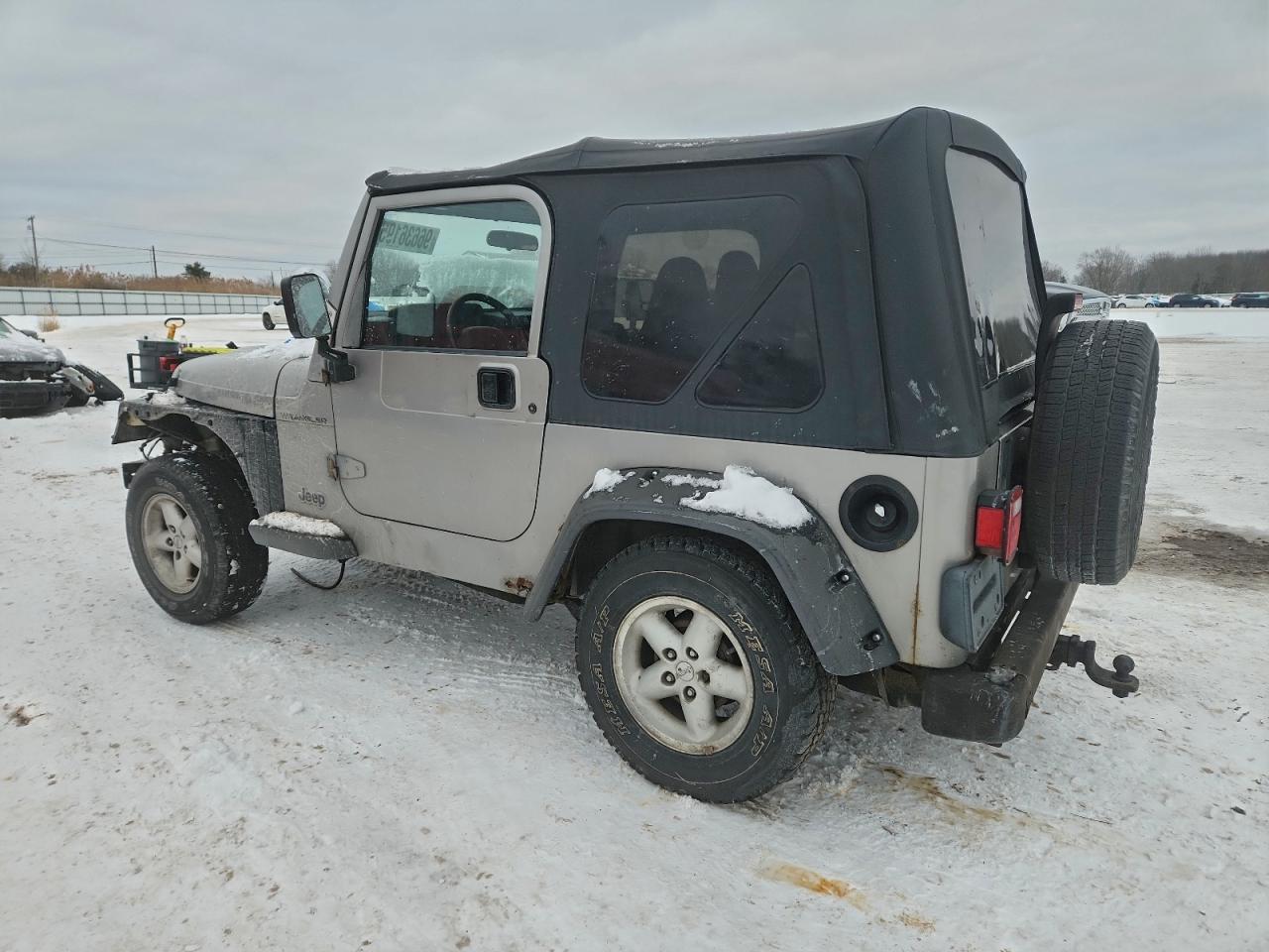 Jeep Wrangler Se Image 11