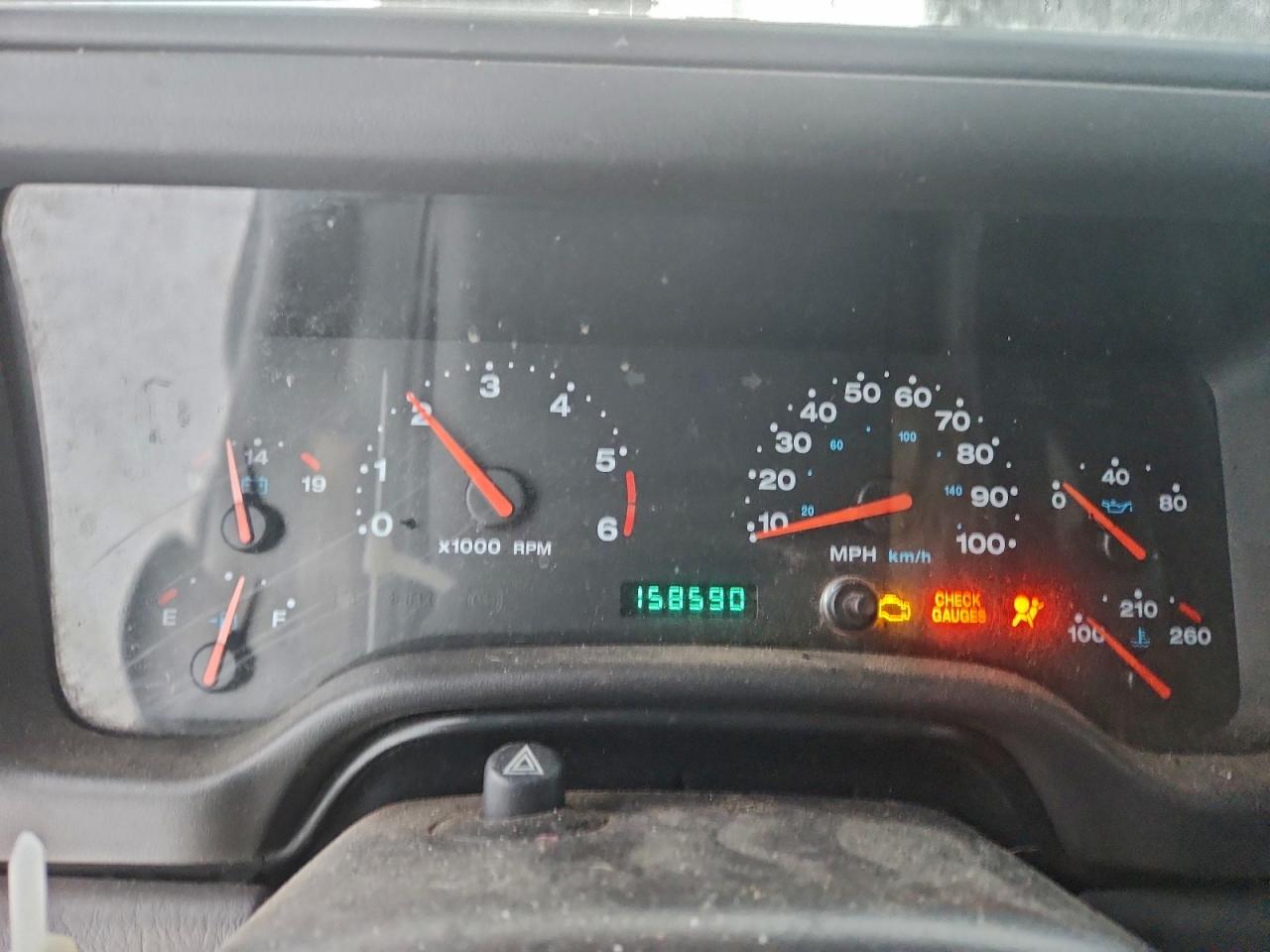 Jeep Wrangler Se Image 9