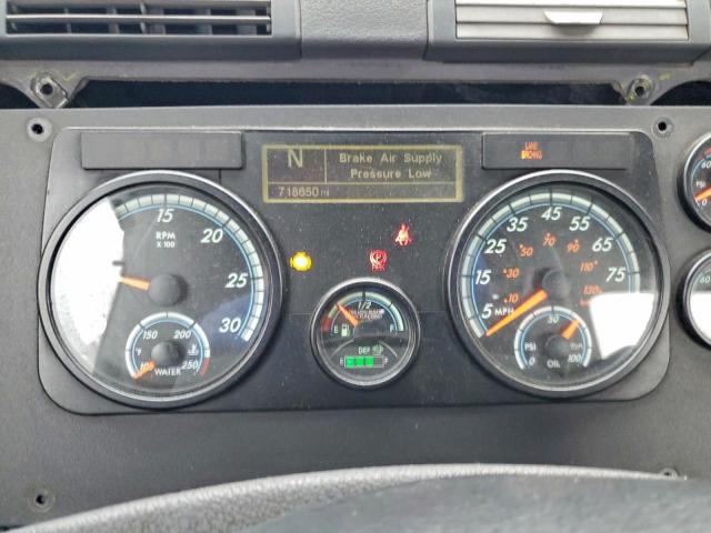 Freightliner Cascadia 1 Image 10