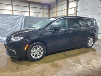  Salvage Chrysler Pacifica