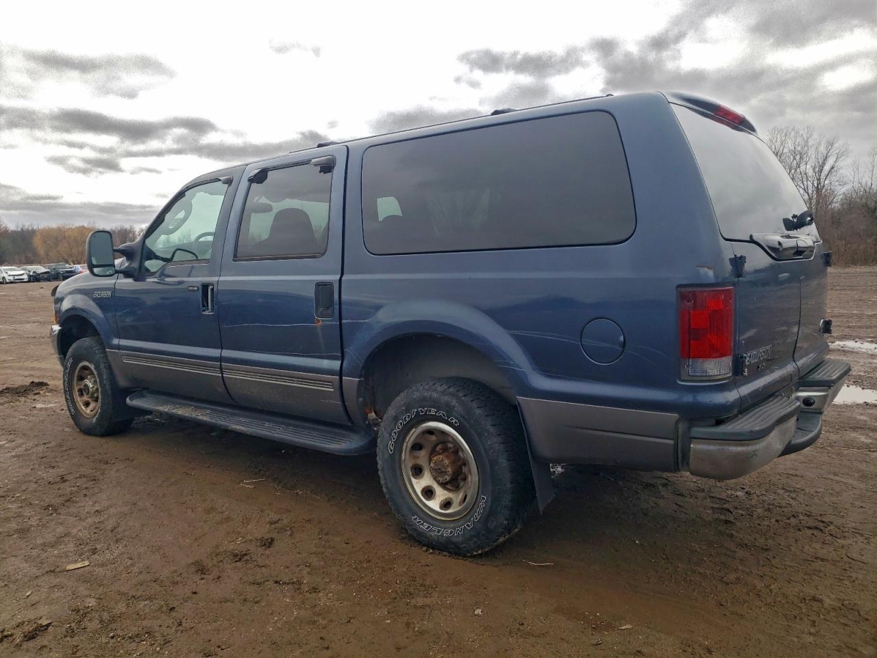 Ford Excursion Xlt Image 4
