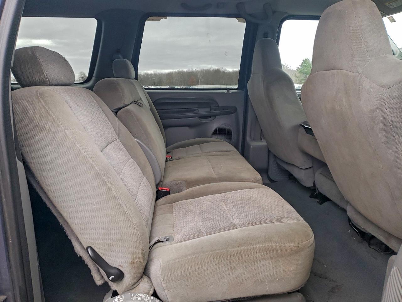 Ford Excursion Xlt Image 7