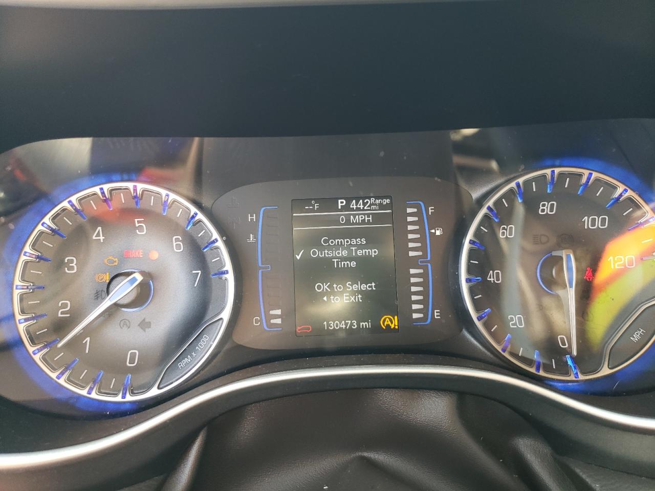 Chrysler Pacifica Touring L Image 5