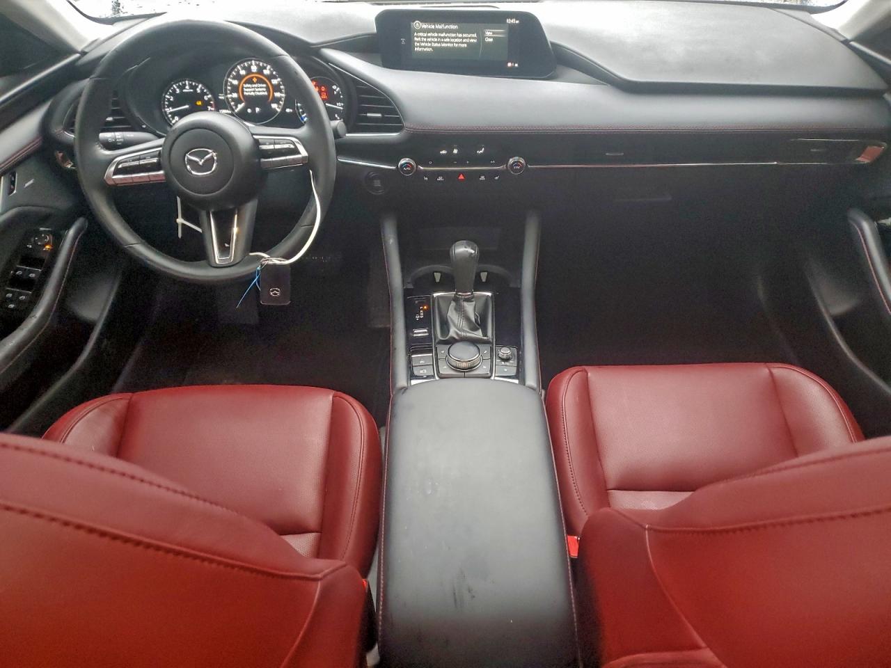 Mazda 3 Preferred Image 5