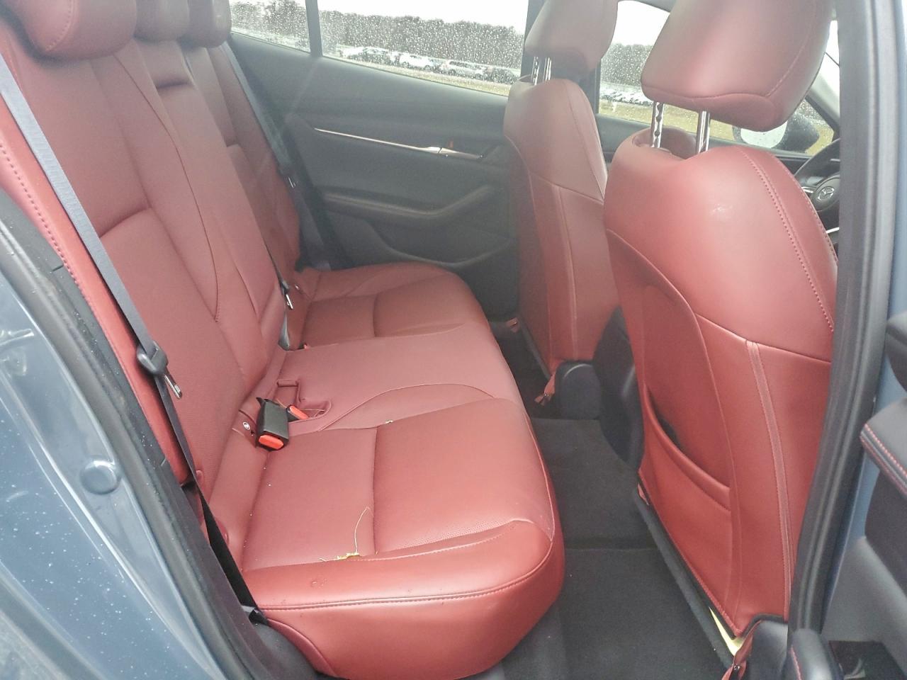 Mazda 3 Preferred Image 3