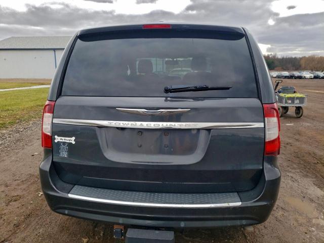 Chrysler Minivan Touring L Image 7