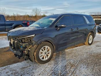  Salvage Kia Carnival