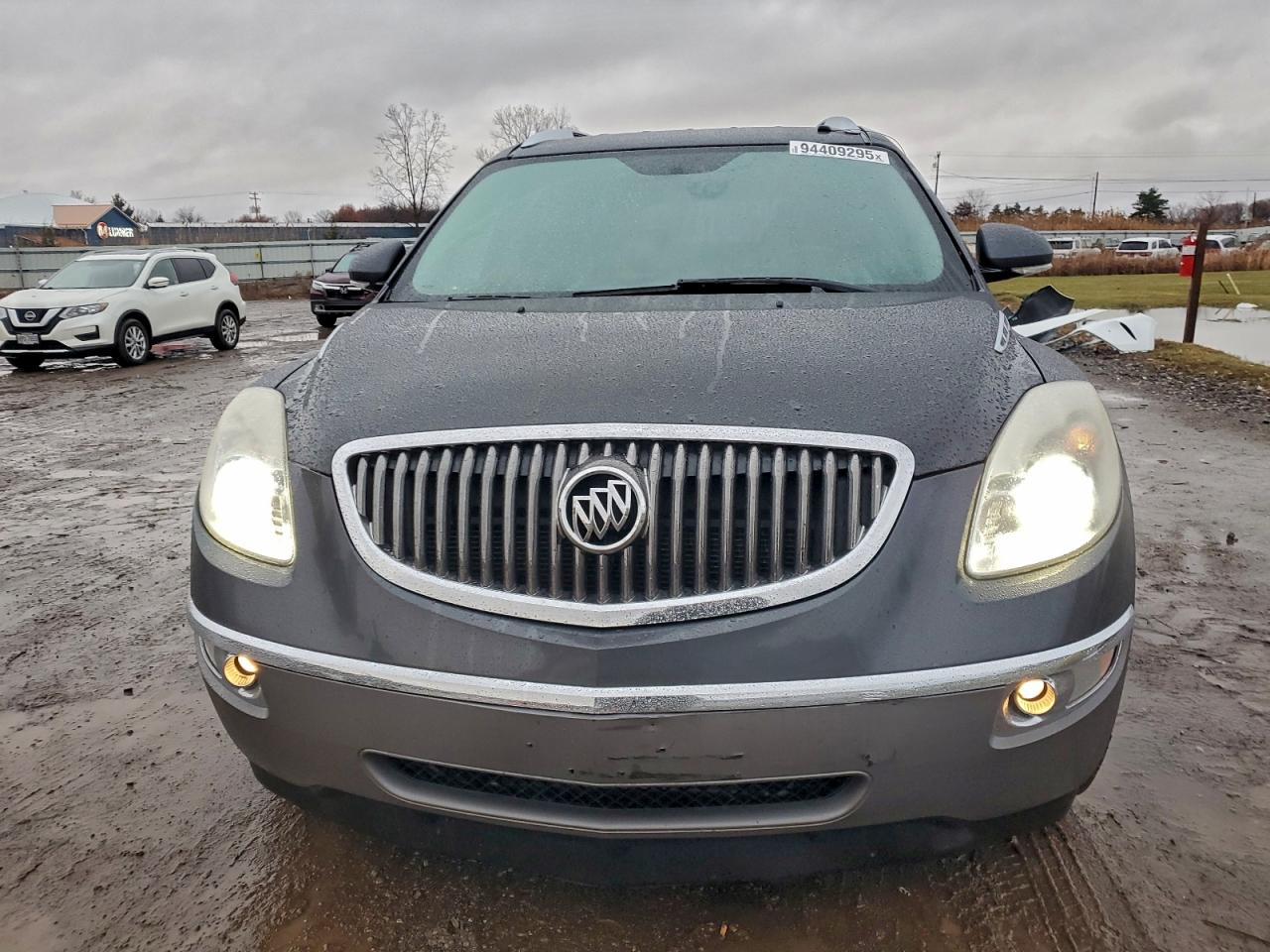 Buick Enclave Image 12