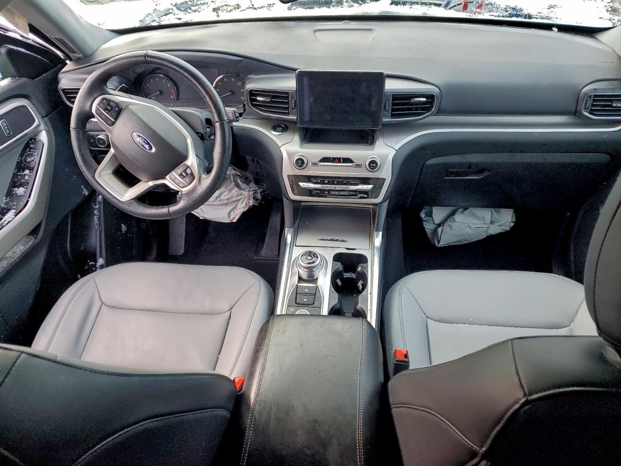 Ford Explorer Xlt Image 6