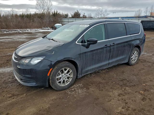  Salvage Chrysler Pacifica