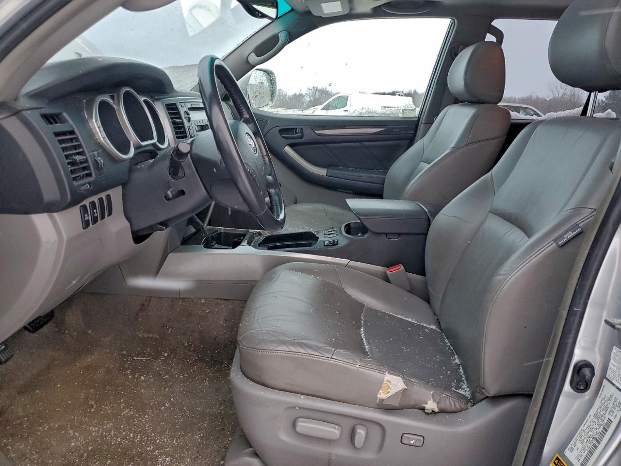 Toyota 4Runner Limited Image 7