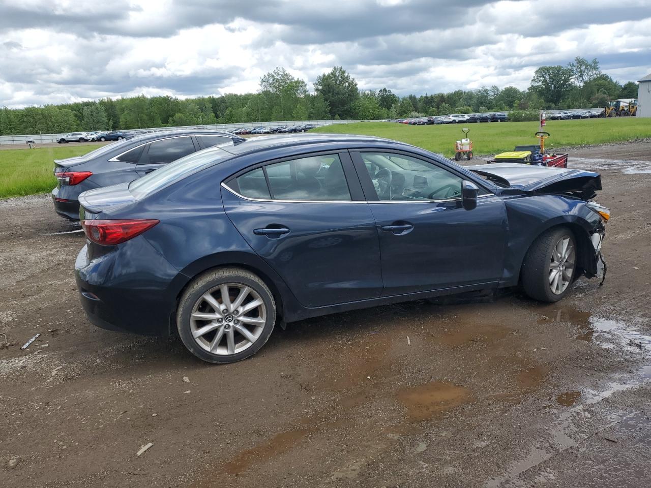 Mazda 3 Touring Image 3