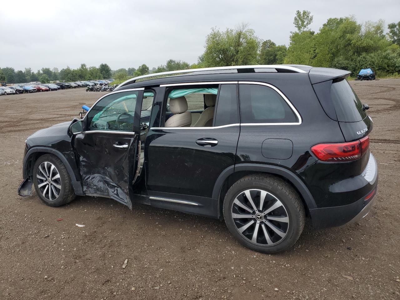 Mercedes-Benz GLB 250 4matic Image 3