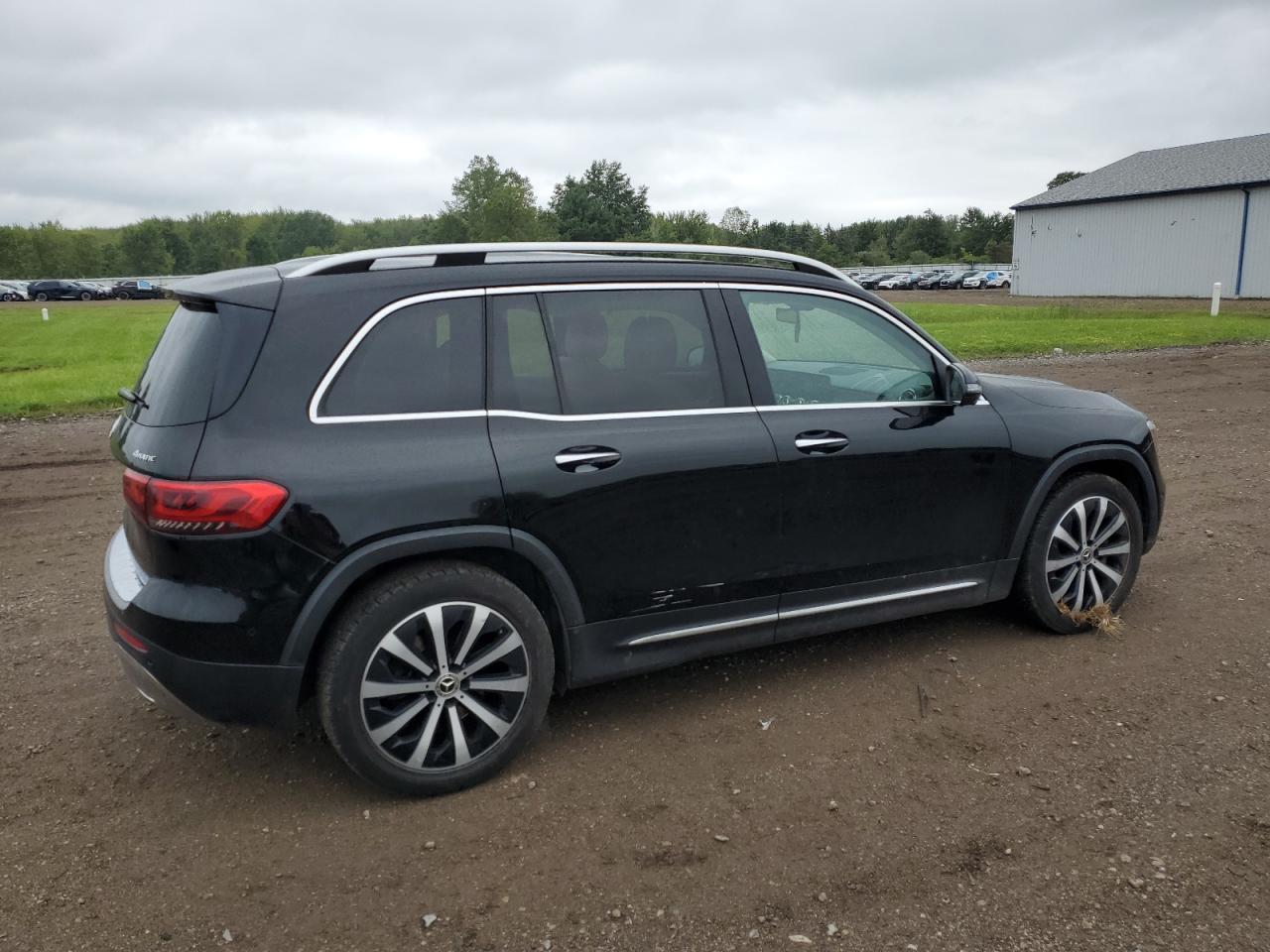 Mercedes-Benz GLB 250 4matic Image 2