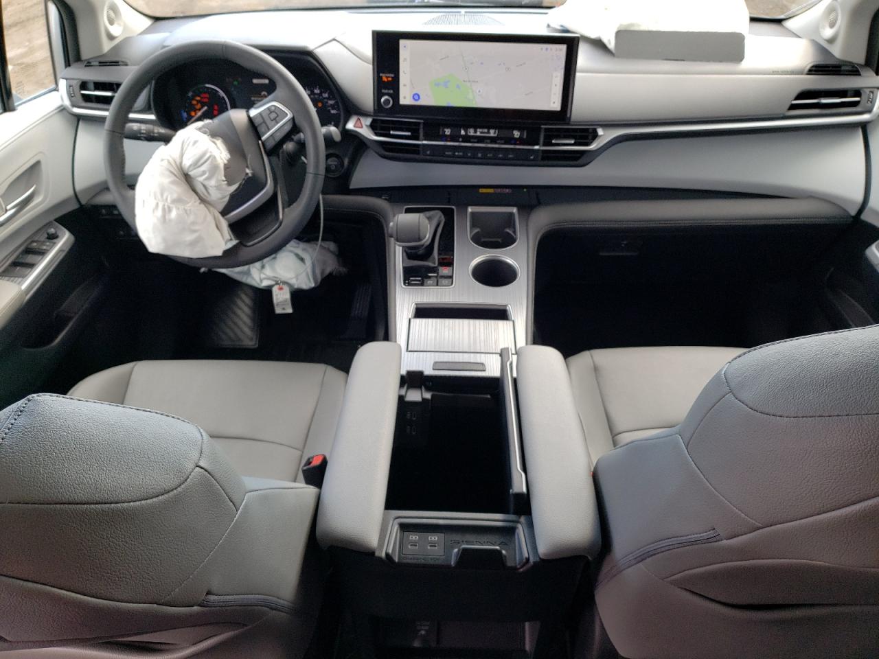 Toyota Sienna Xle Image 4