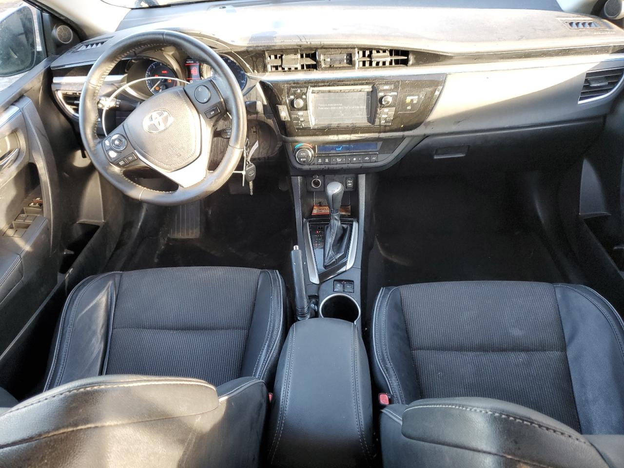 Toyota Corolla L Image 9