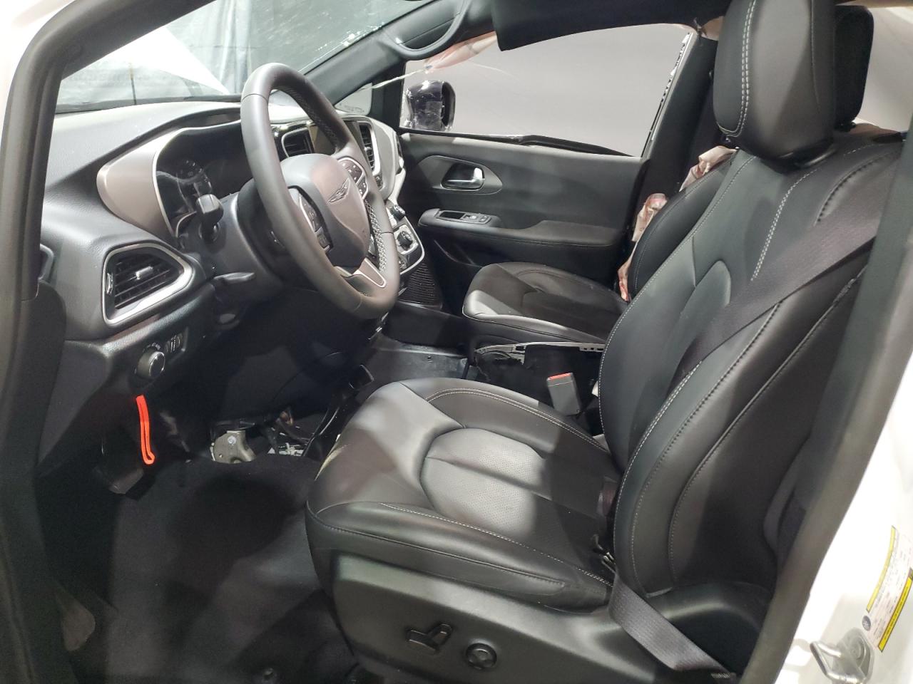 Chrysler Minivan Lx Image 9