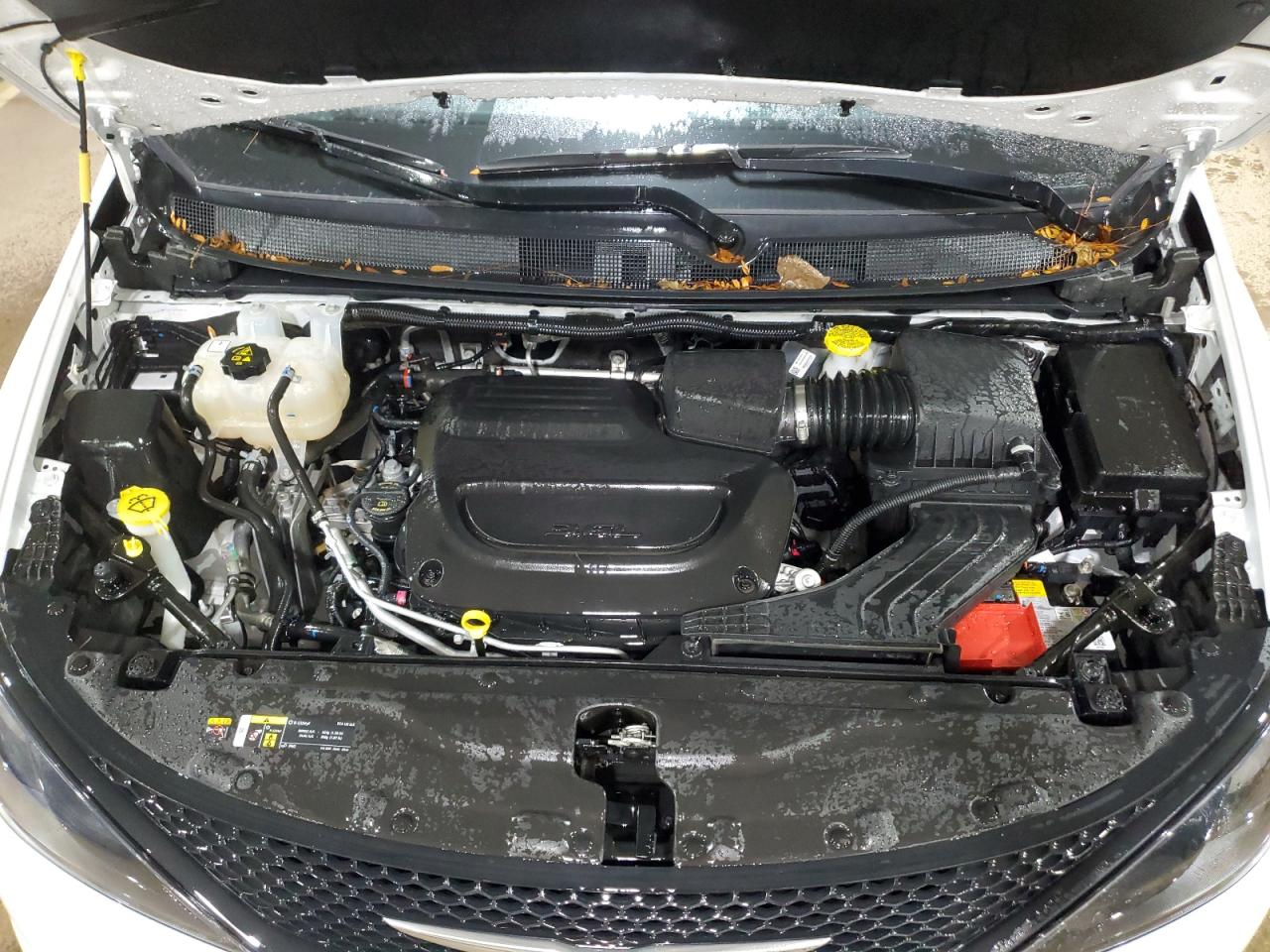 Chrysler Minivan Lx Image 12