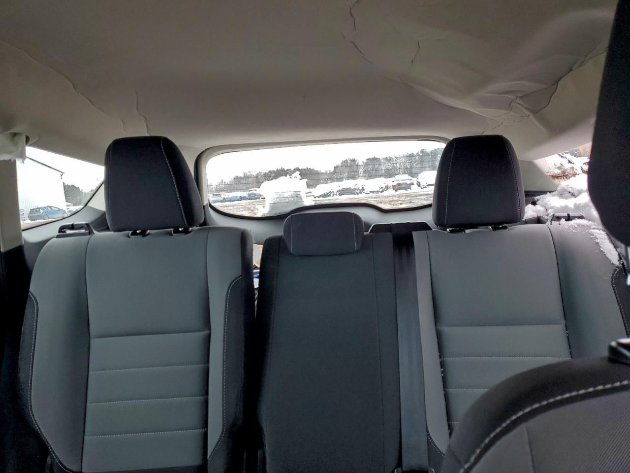 Ford Escape S Image 11