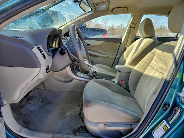 Toyota Corolla Base Image 5