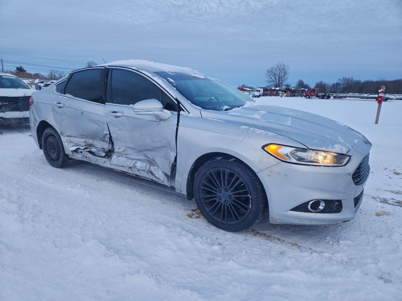 Ford Fusion Se Image 2