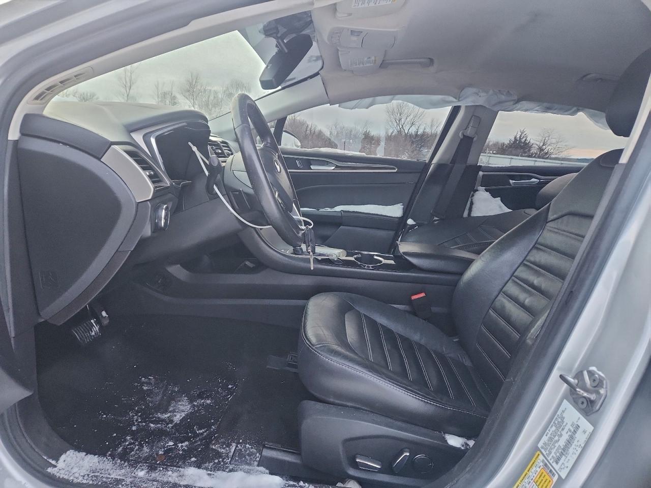 Ford Fusion Se Image 9