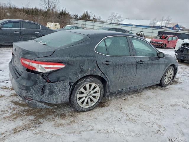 Toyota Camry L Image 2