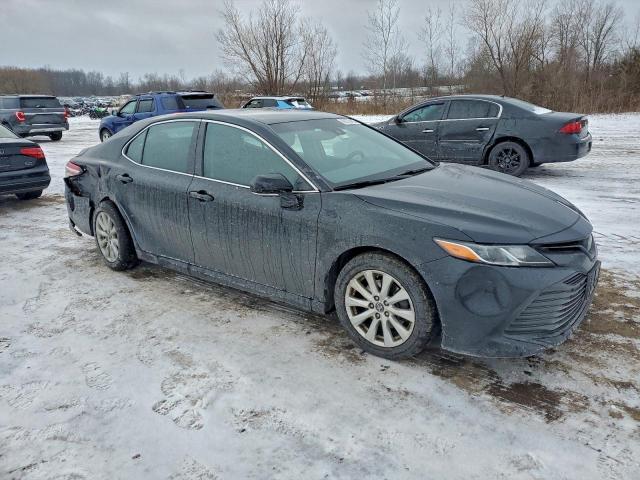 Toyota Camry L Image 5