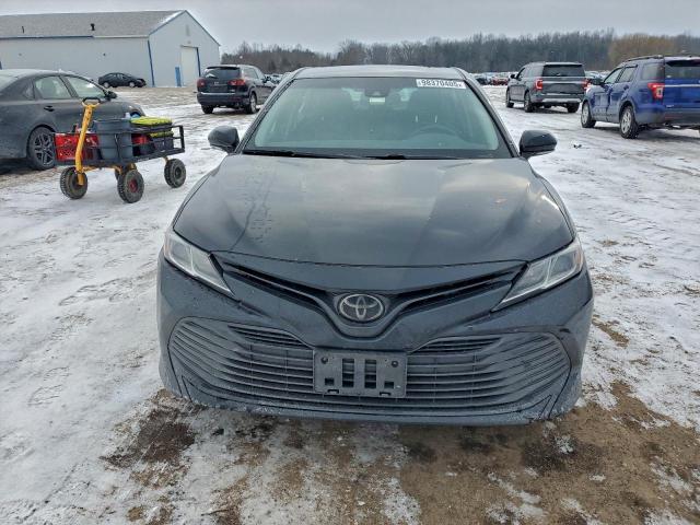 Toyota Camry L Image 6