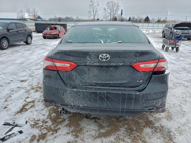 Toyota Camry L Image 12