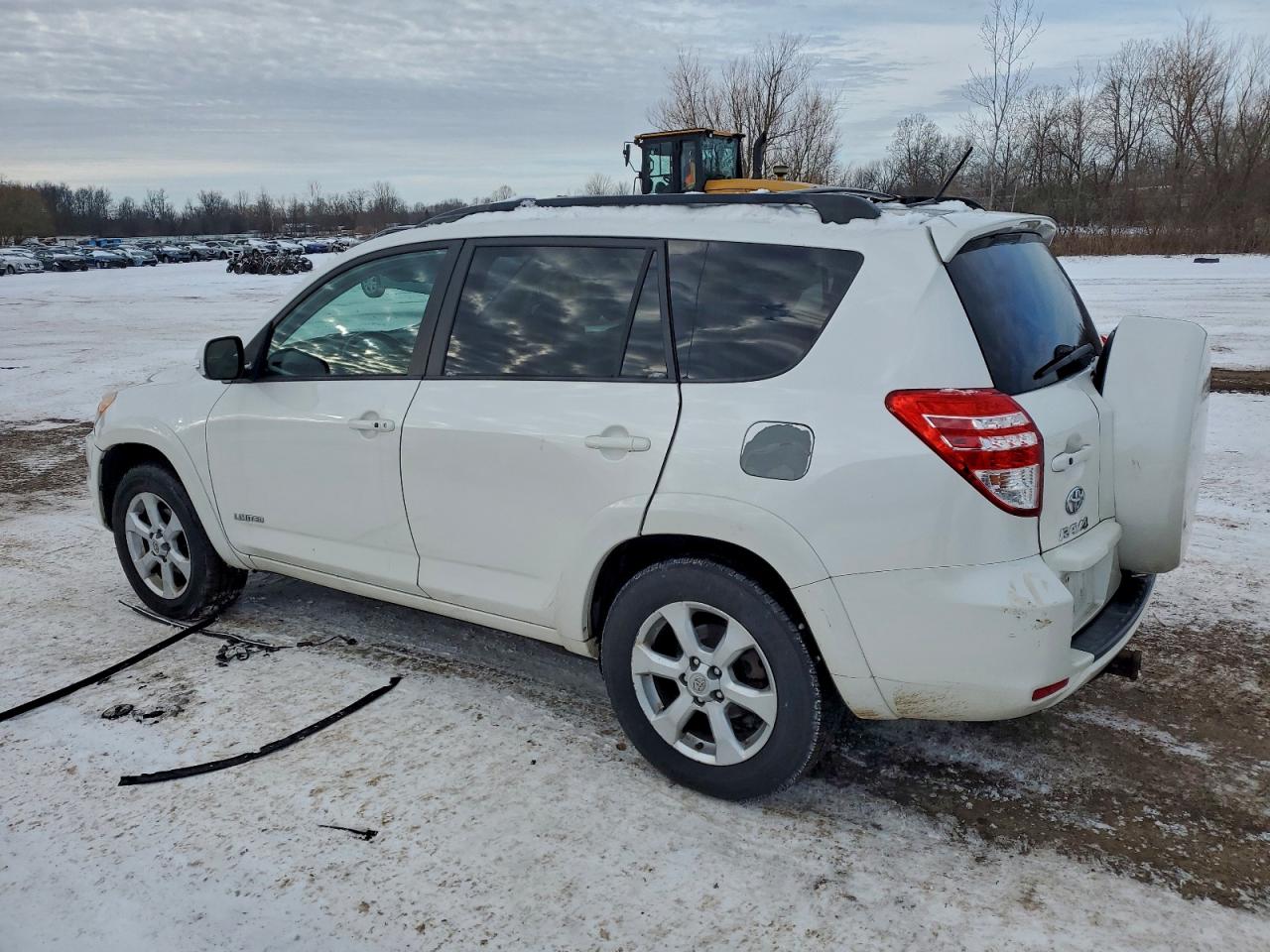 Toyota RAV4 Limited Image 2