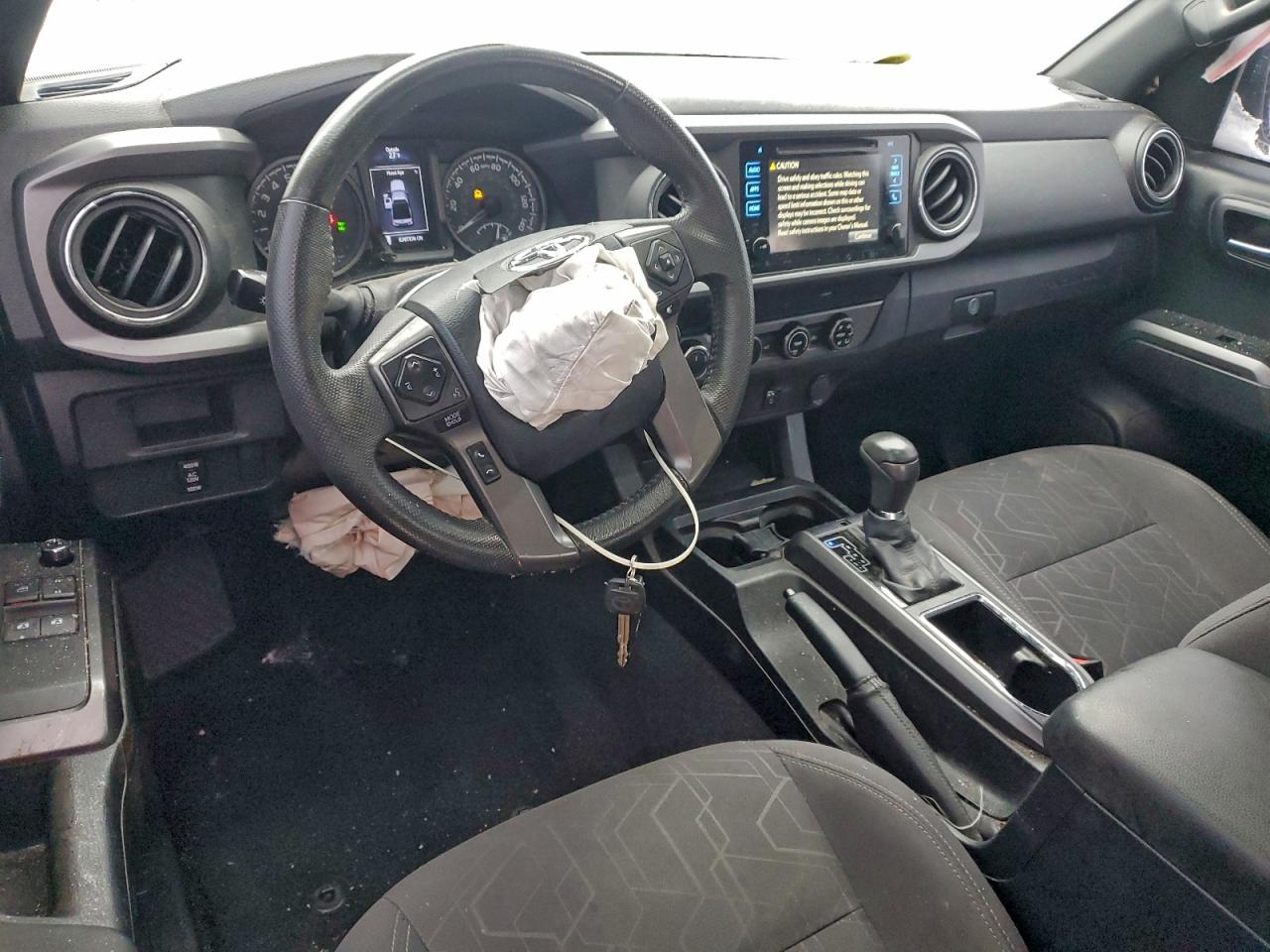 Toyota Tacoma Access Cab Image 8