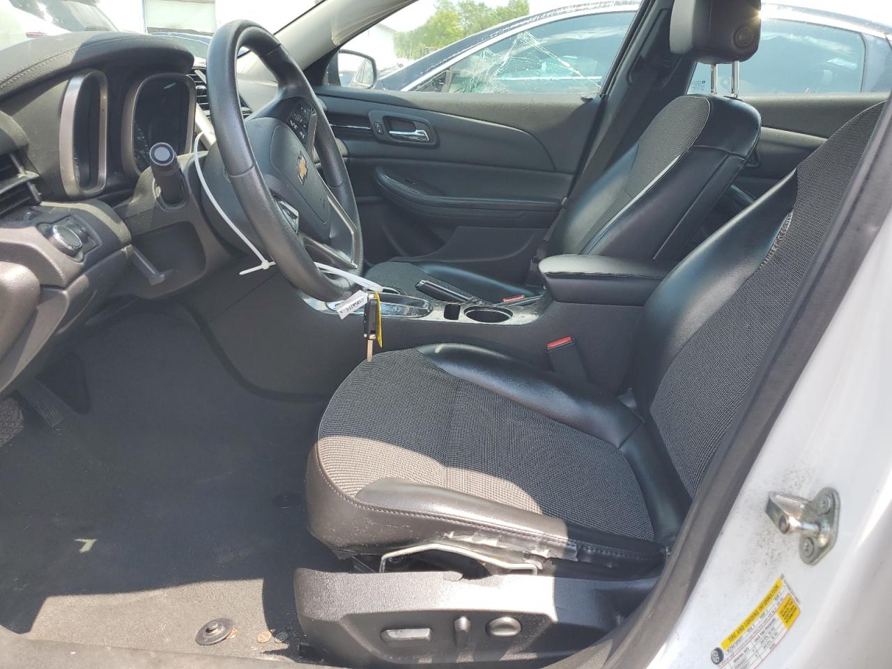 Chev Malibu 1lt Image 11