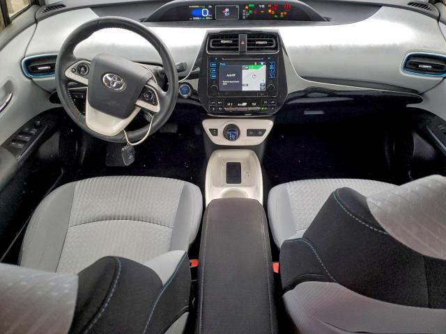 Toyota Prius Image 8