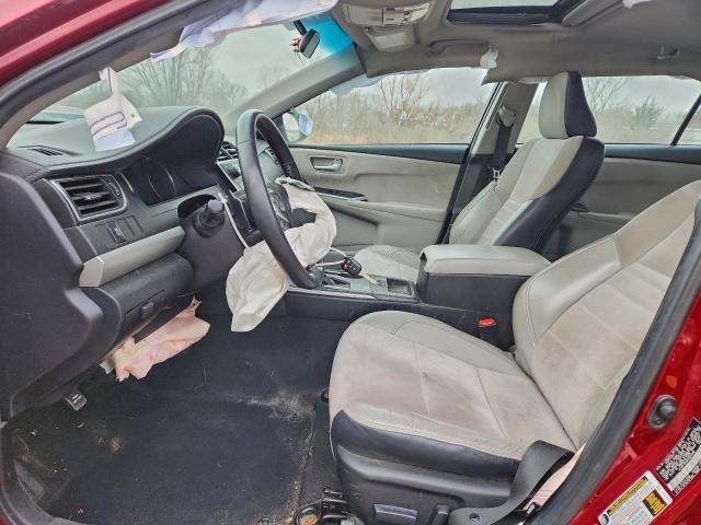 Toyota Camry Le Image 7