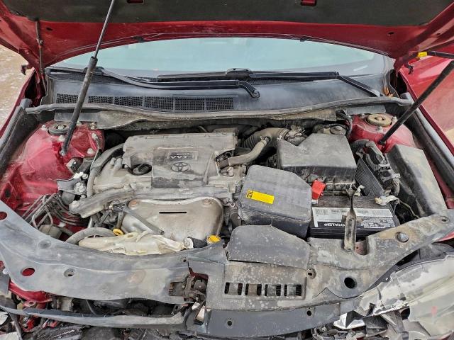 Toyota Camry Le Image 10