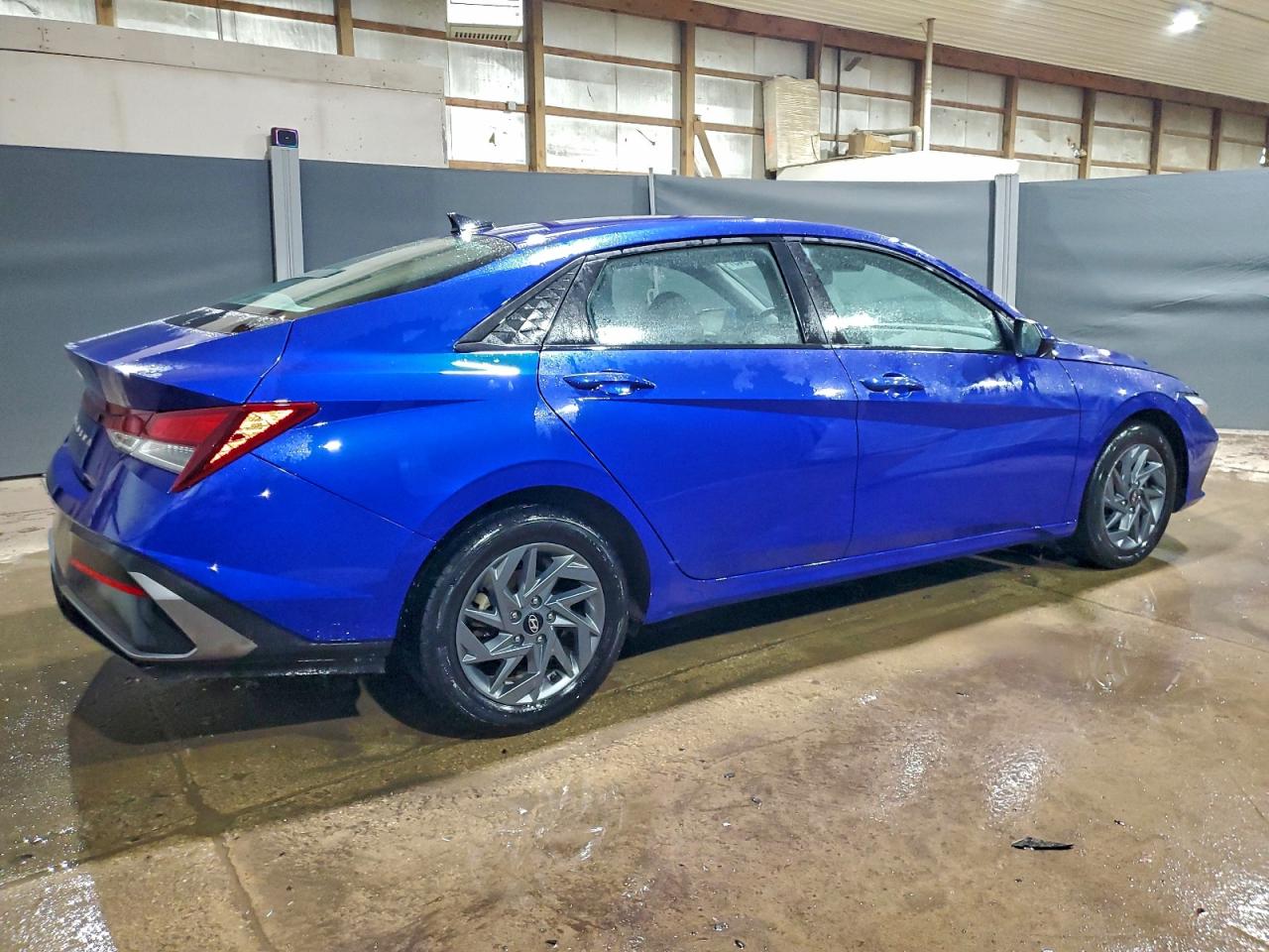 Hyundai ELANTRA Sel Image 10