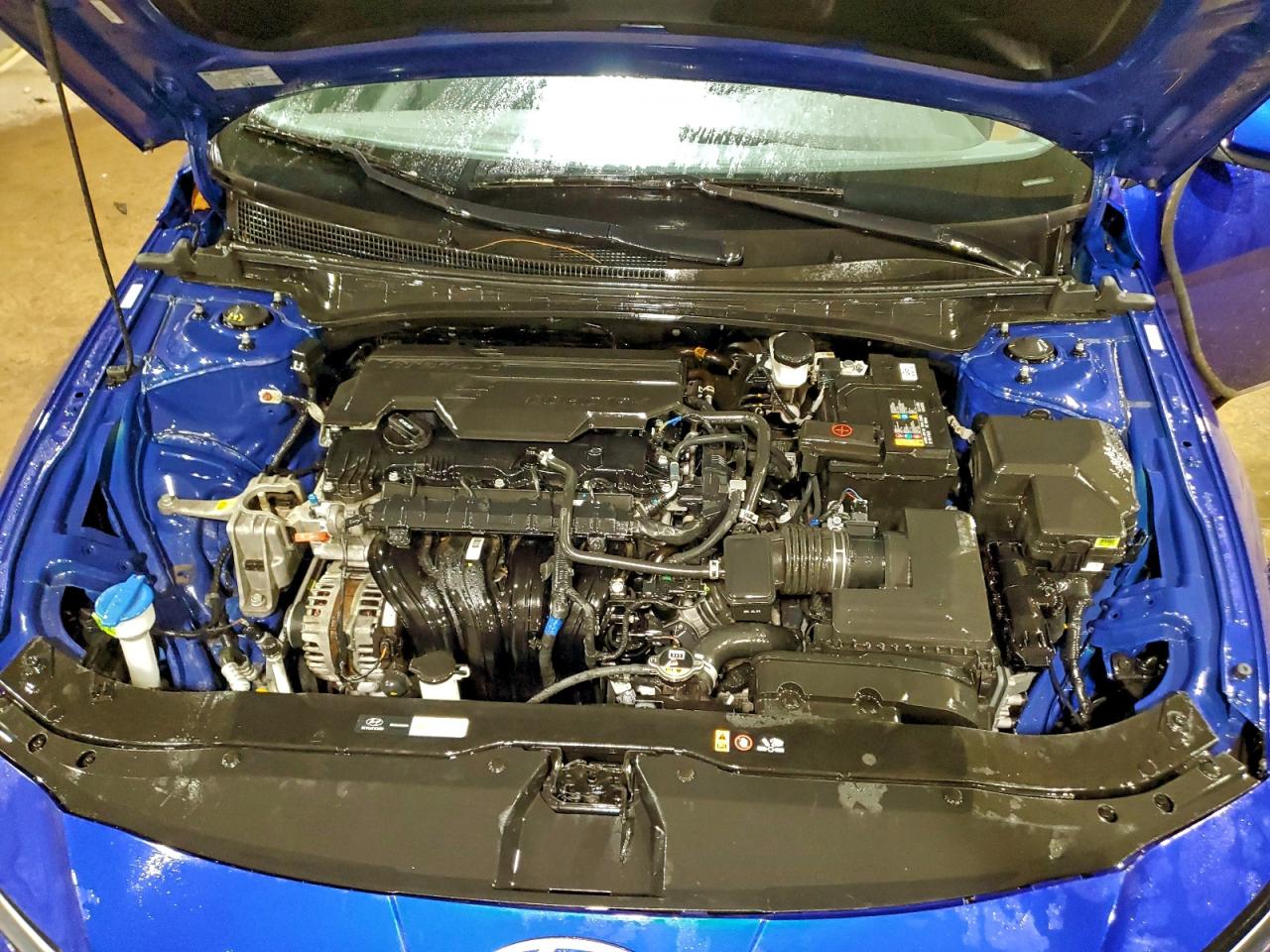 Hyundai ELANTRA Sel Image 9