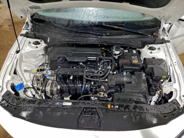Hyundai ELANTRA Sel Image 9