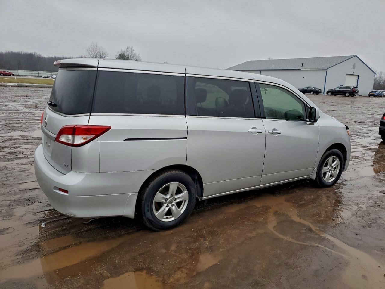 Nissan Quest S Image 2