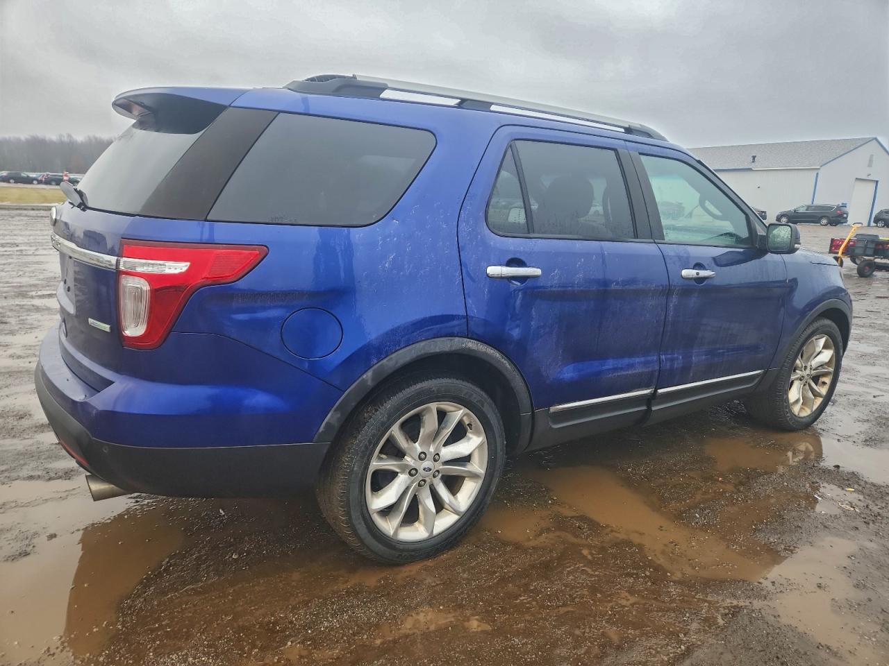 Ford Explorer Limited Image 6