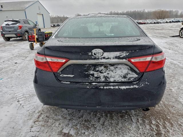 Toyota Camry Le Image 4