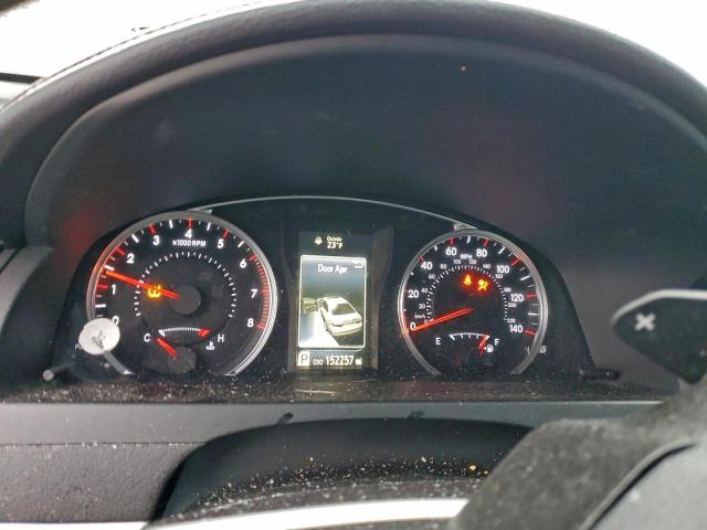 Toyota Camry Le Image 7